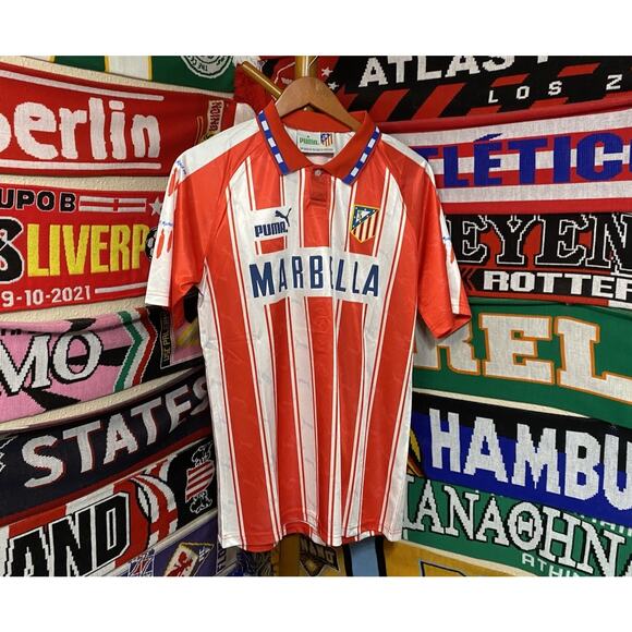Atletico de Madrid | Men’s Medium Retro Jersey - Picture 6 of 7